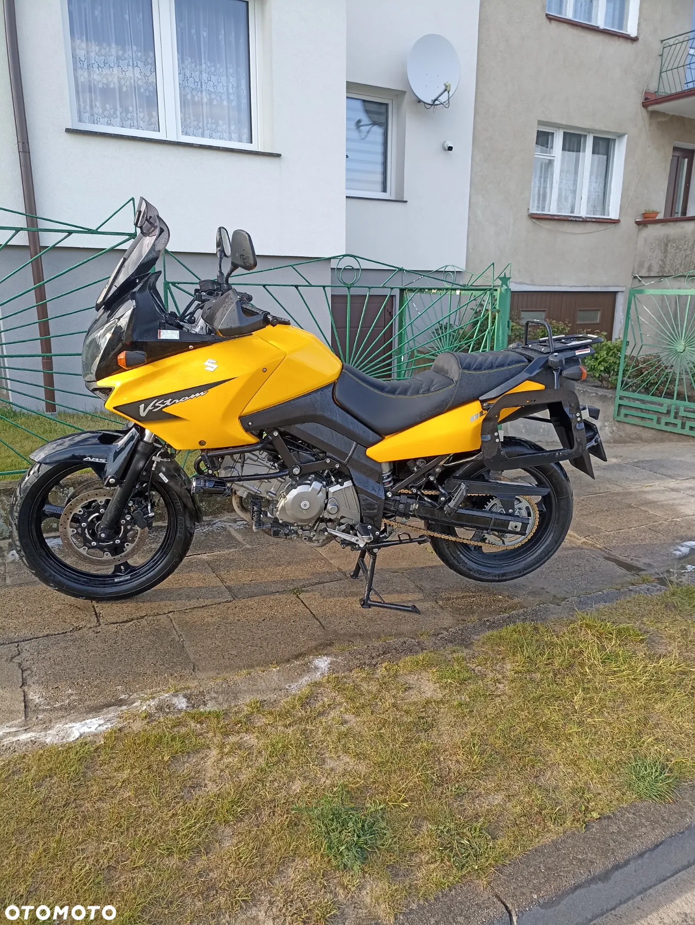 Suzuki V-STROM - 12
