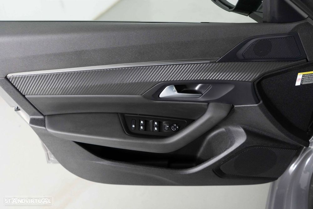 Peugeot 508 1.6 Hybrid Allure e-EAT8 - 20