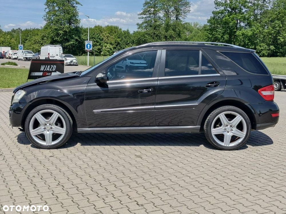 Mercedes-Benz ML - 4