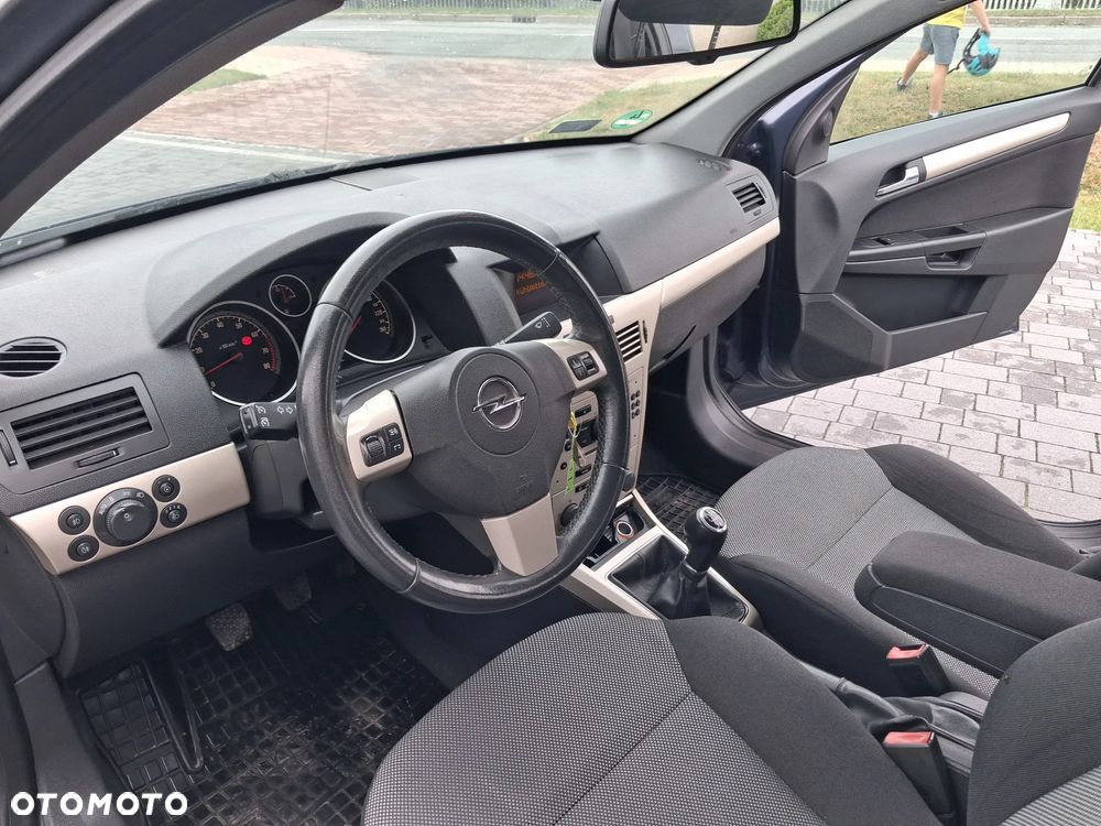 Opel Astra 1.4 - 13