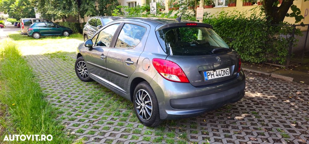 Peugeot 207 1.4HDI Premium - 3