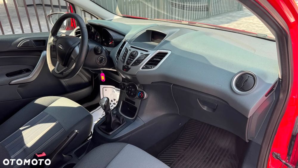 Ford Fiesta 1.25 Ambiente - 8