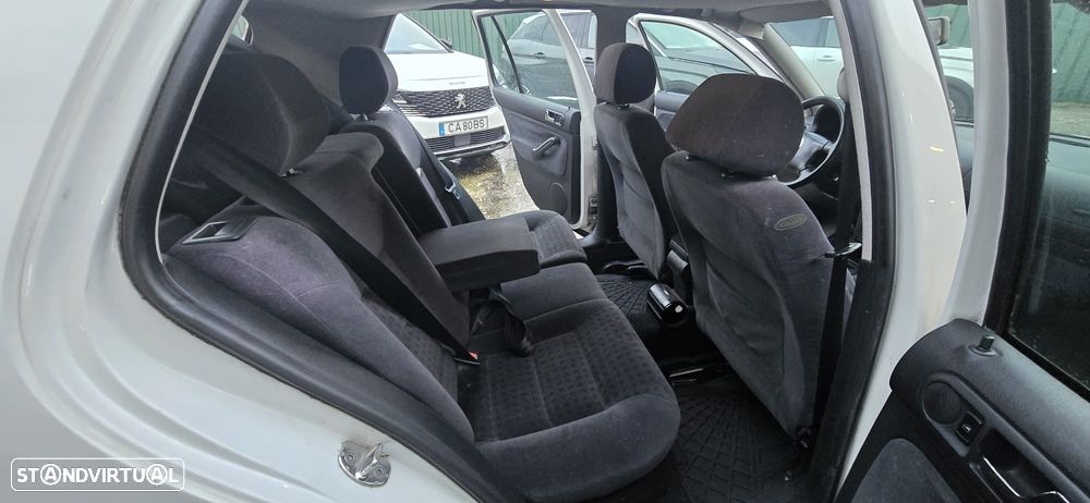 VW Golf 1.4i Confort - 14