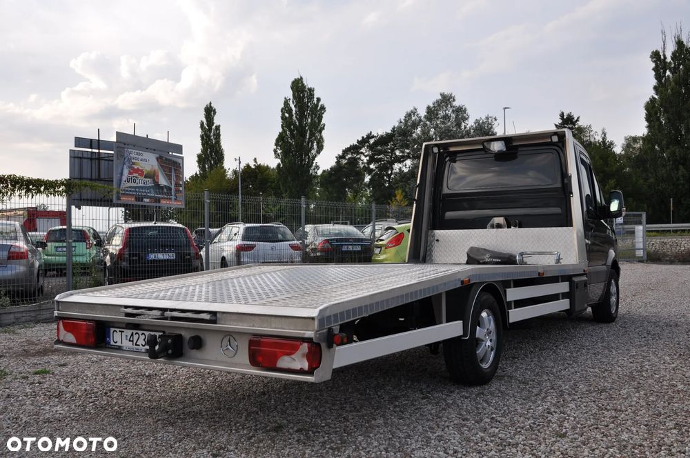 Mercedes-Benz Sprinter - 5