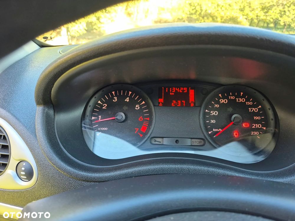 Renault Clio - 7