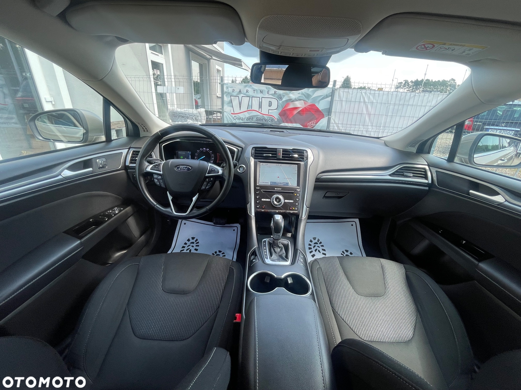 Ford Mondeo 2.0 Hybrid Titanium - 35