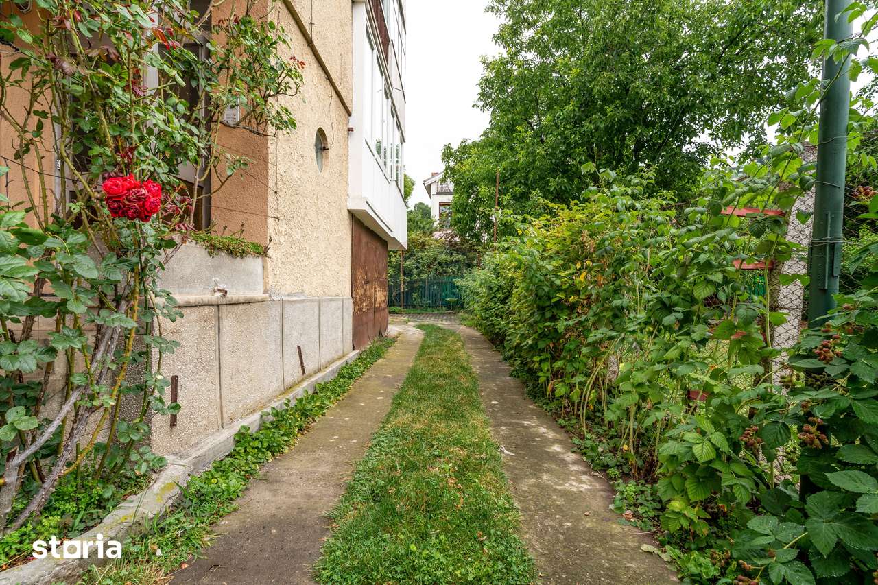 Living area of Apartament 3 bedroom in Strada Octavian Goga