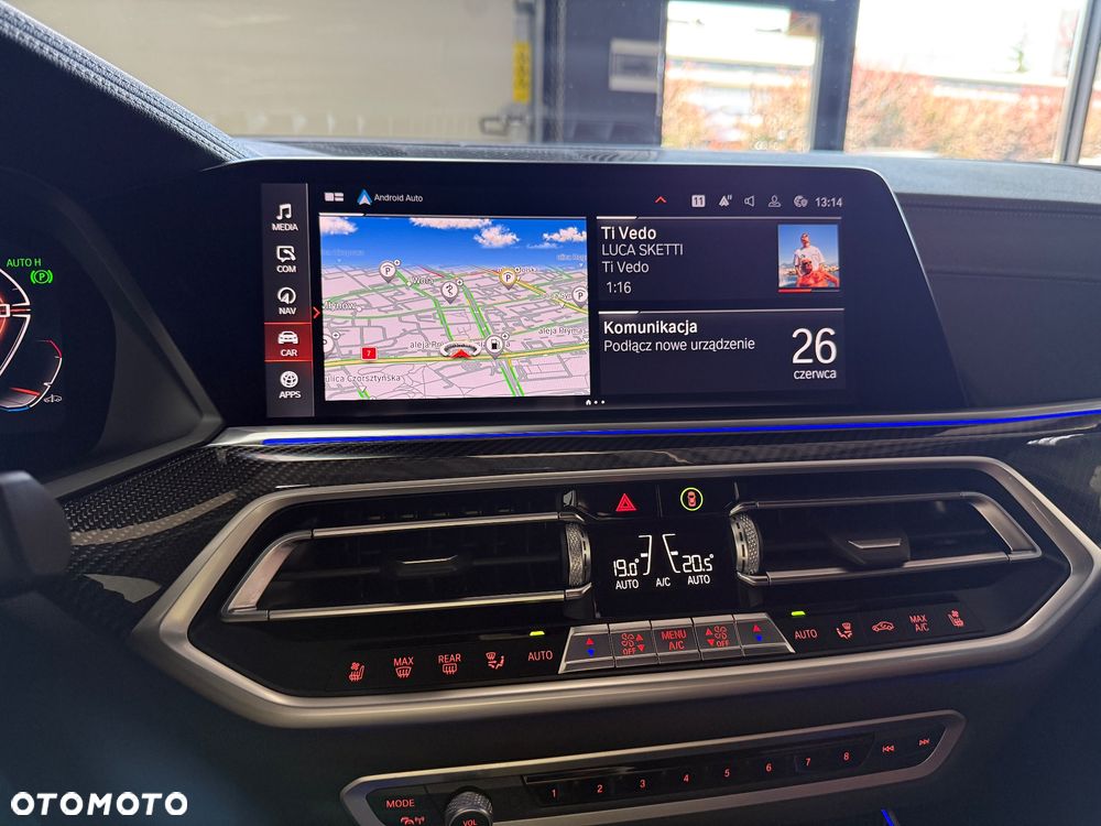 BMW X5 M M50i - 18