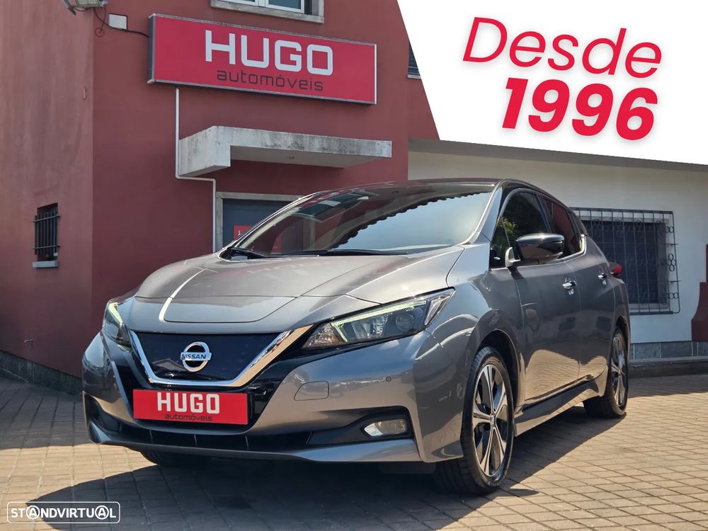 Nissan Leaf N-Connecta Two Tone