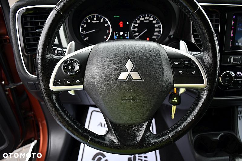Mitsubishi Outlander 2.0 2WD CVT Diamant Edition+ - 12