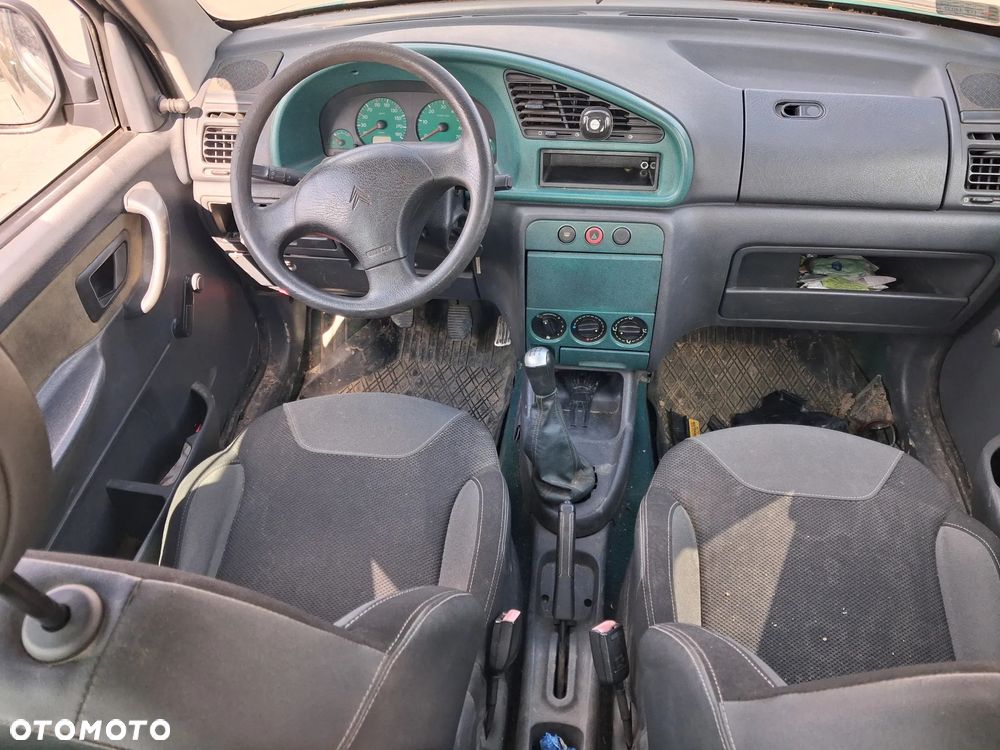 Citroen Berlingo I Peugeot Partner 1 Multispace silnik 1.9 D 51kW 70KM DW8 pompa wtryskowa Delphi R8448B371B skrzynia biegów drzwi maska klapa zderzak błotnik zielony KQAC maglownica belka mcperson sterownik panel moduł silniczek fotel szyba lusterko pompa przewód wąż kanapa wyświetlacz osłona mocowanie listwa felga zwrotnica lampa kokpit schowek stacyjka moduł komfortu bsi bsm boczek wentylator obudowa przewód alternator przekaźnik  mechanizm NA CZĘŚCI - 6