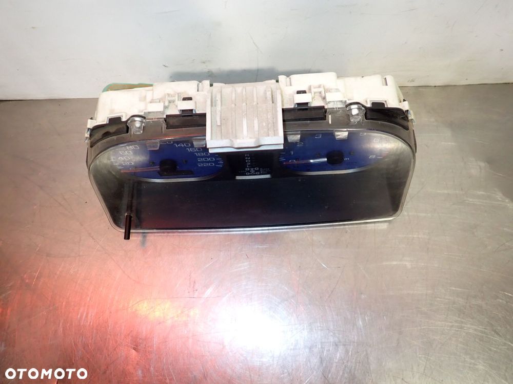 LICZNIK MITSUBISHI PAJERO PININ - 2