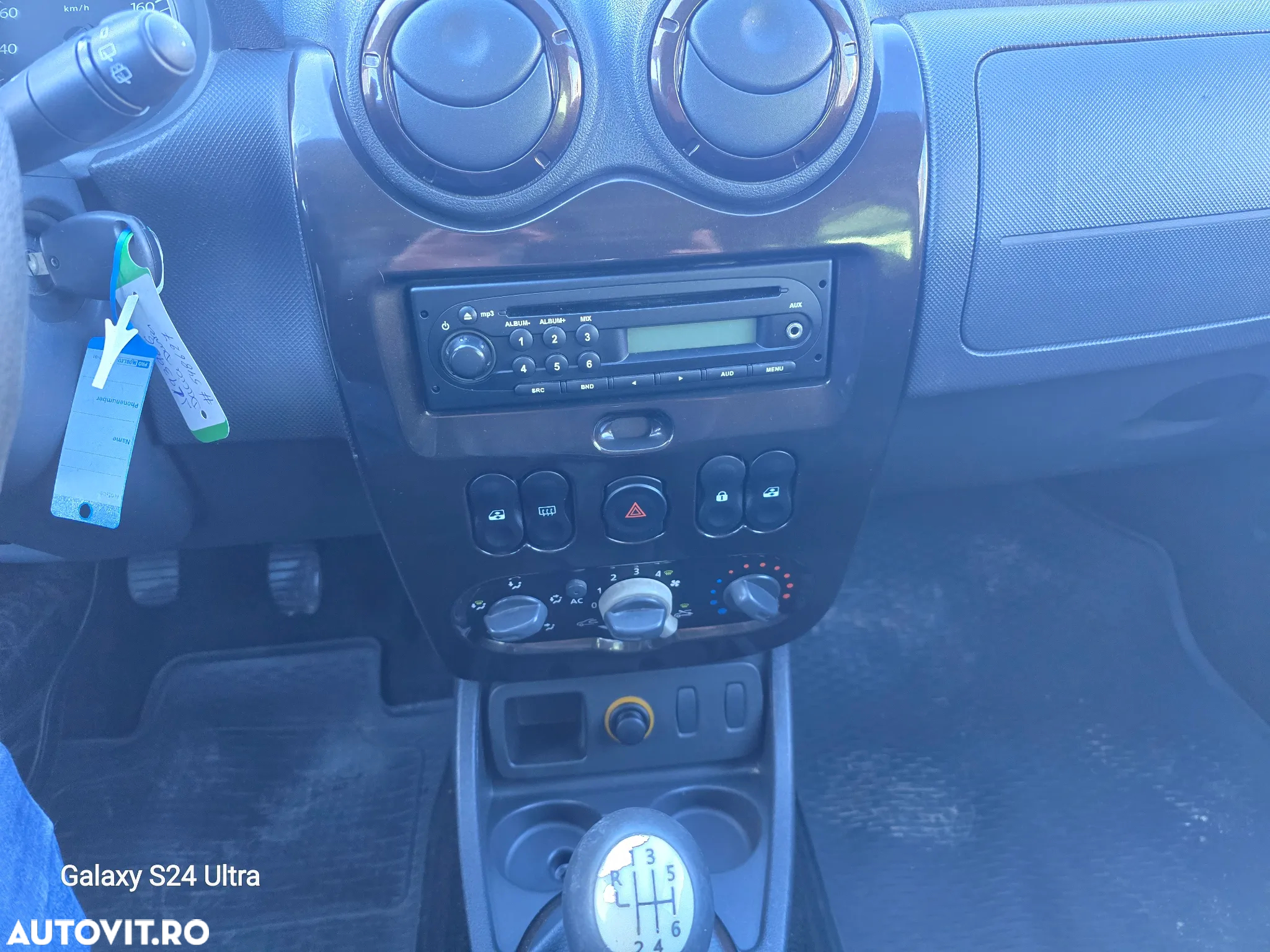 Dacia Duster 1.5 dCi 4x2 Laureate - 6