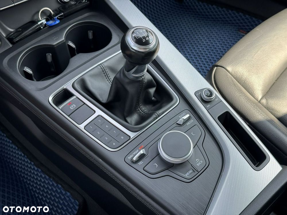 Audi A4 Avant - 33