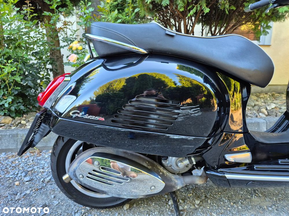Vespa GTS - 21