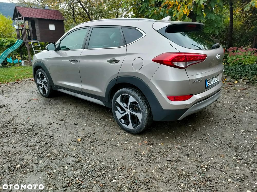 Hyundai Tucson - 8
