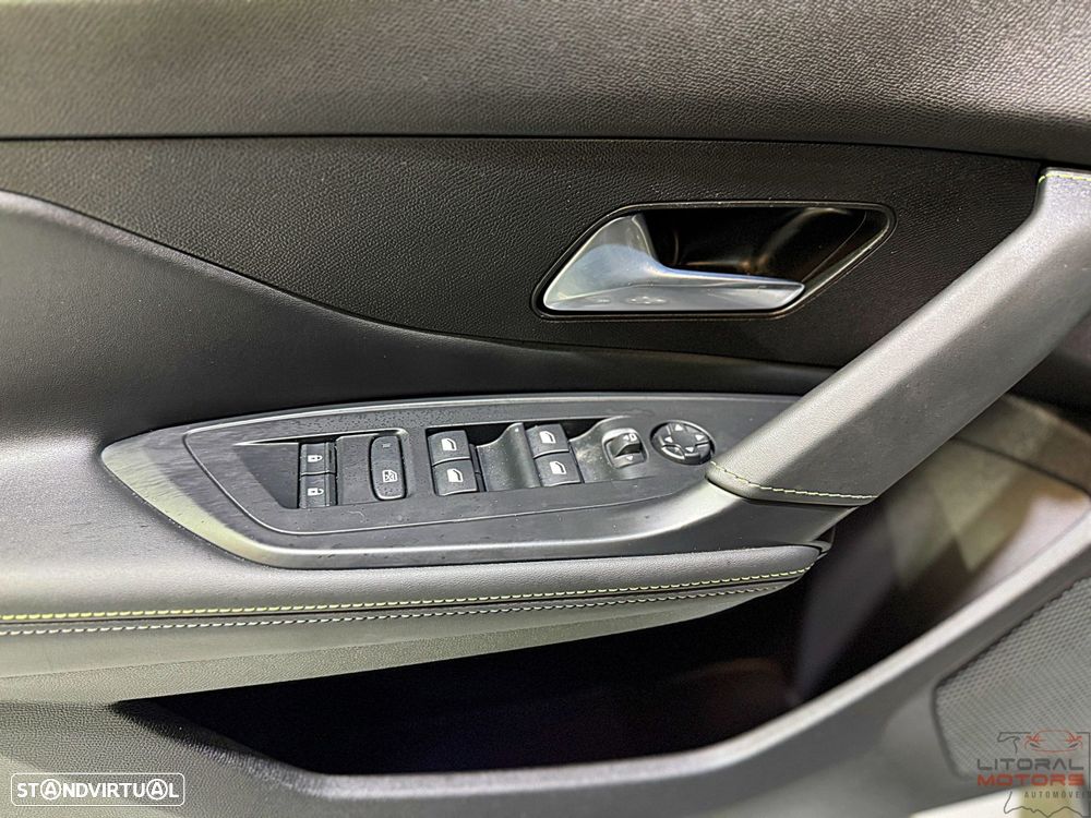 Peugeot 408 1.6 Hybrid GT e-EAT8 - 18