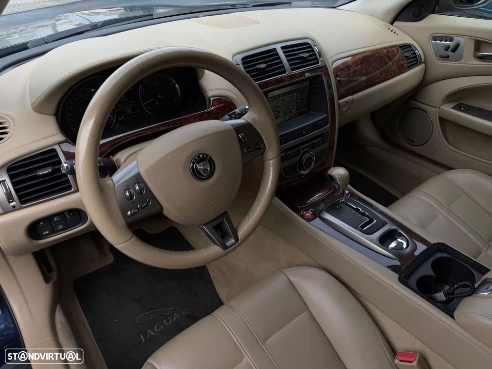 Jaguar XK XK8 4.2 Covertible Classic - 4