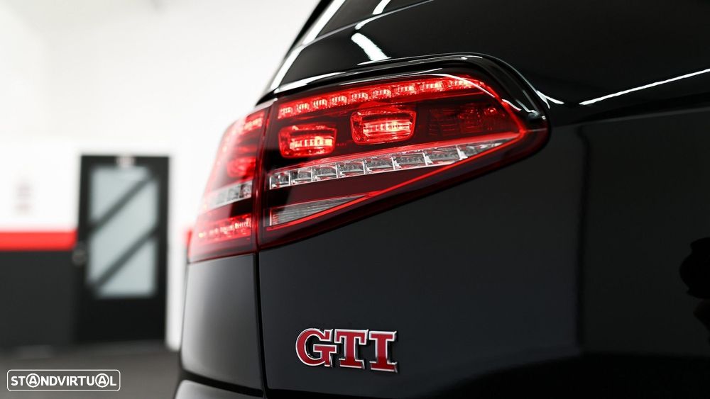 VW Golf - 28