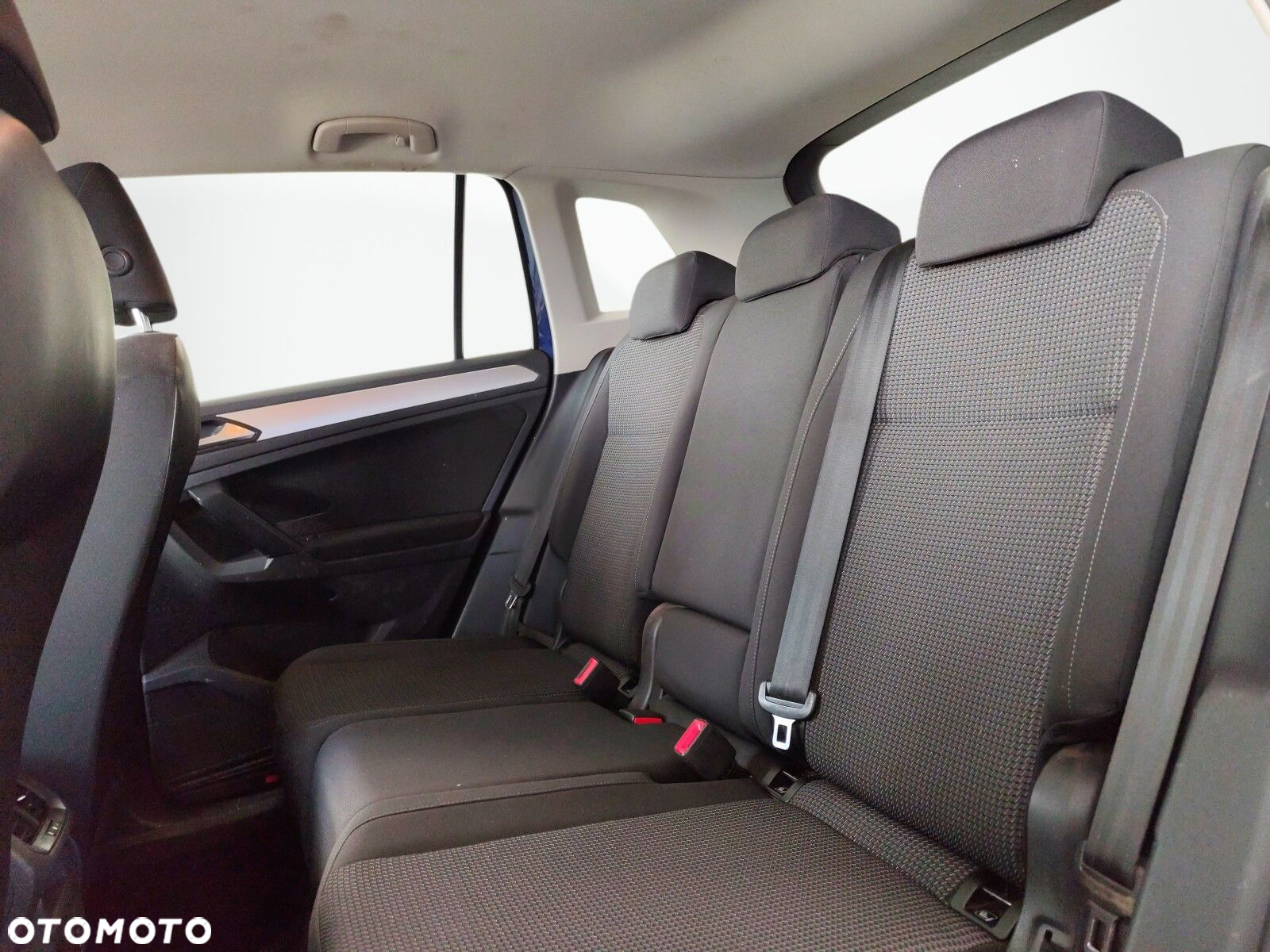 Volkswagen Tiguan - 12