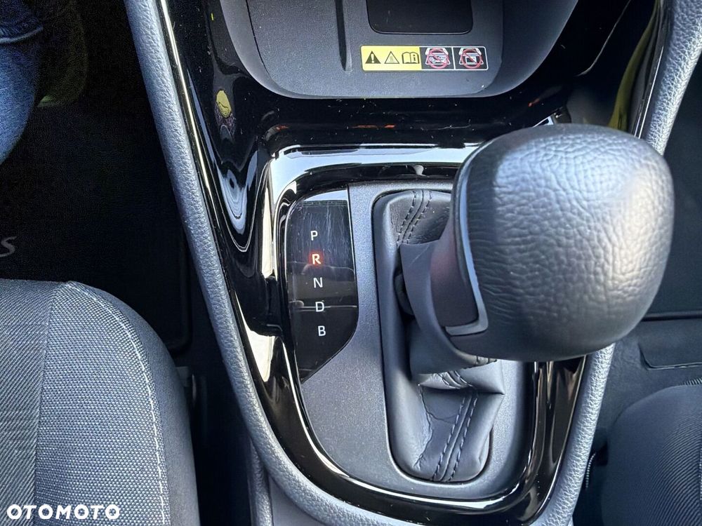 Toyota Yaris Hybrid 1.5 Style - 21