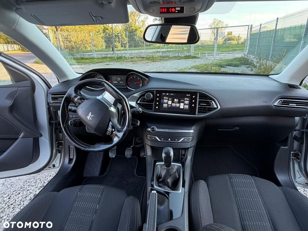 Peugeot 308 - 11