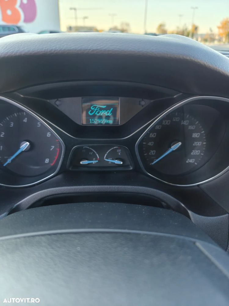 Ford Focus 1.6 Ti-VCT Sport - 12