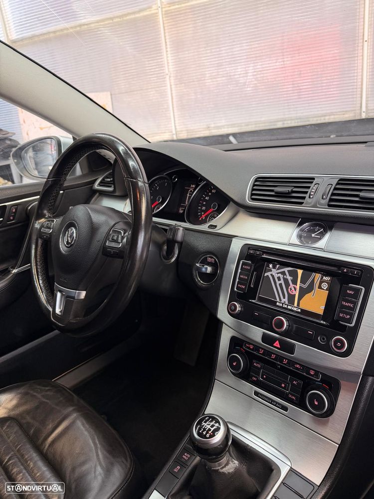 VW Passat Variant - 11