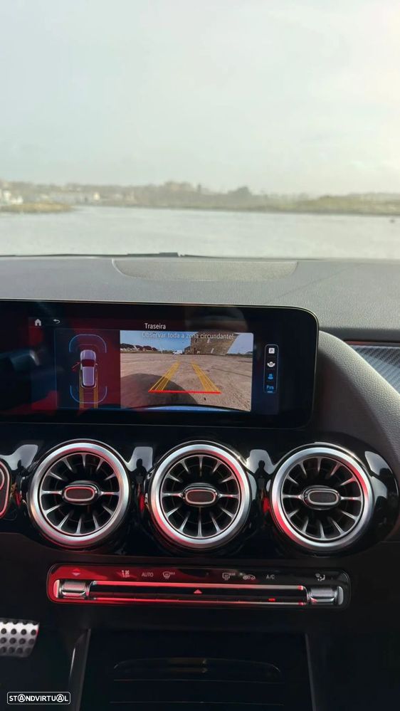 Mercedes-Benz GLA 180 d AMG Line - 8