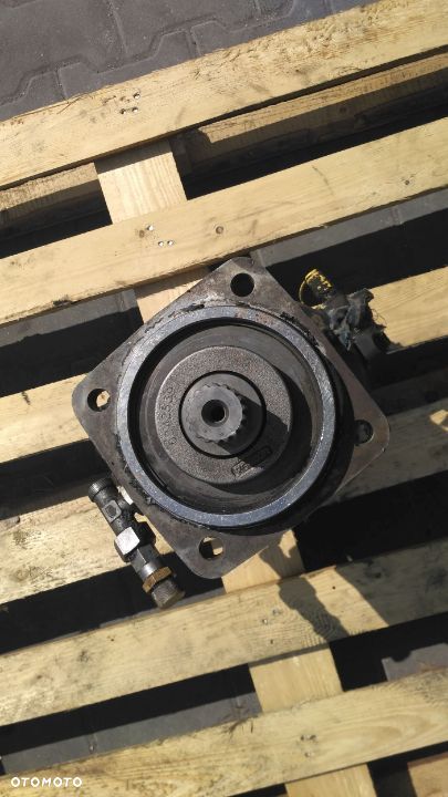 Silnik hydrauliczny Hydromatik Numer: A6VM107DA5/60W0271-PZB010B 3683471 Kramer 320 318 - 1