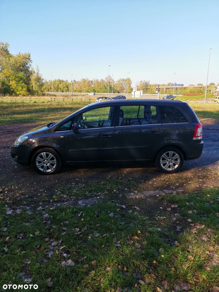 Opel Zafira - 20