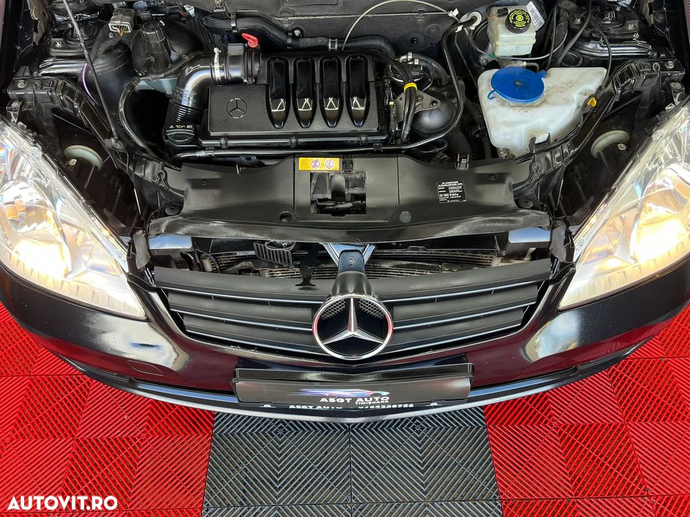 Mercedes-Benz A 180 - 21