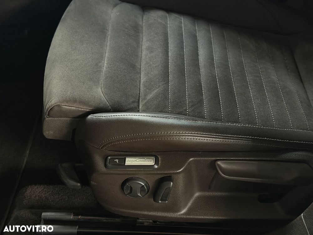 Volkswagen Passat 2.0 TDI DSG 4Motion Highline - 12