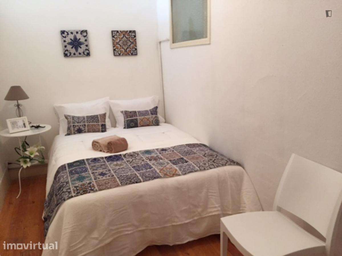 Apartamento com 2 quartos - localizado em Santa Marinha Porto - Grande imagem: 3/59