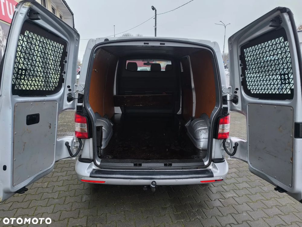 Volkswagen Transporter T5 L2H1 Long - 21