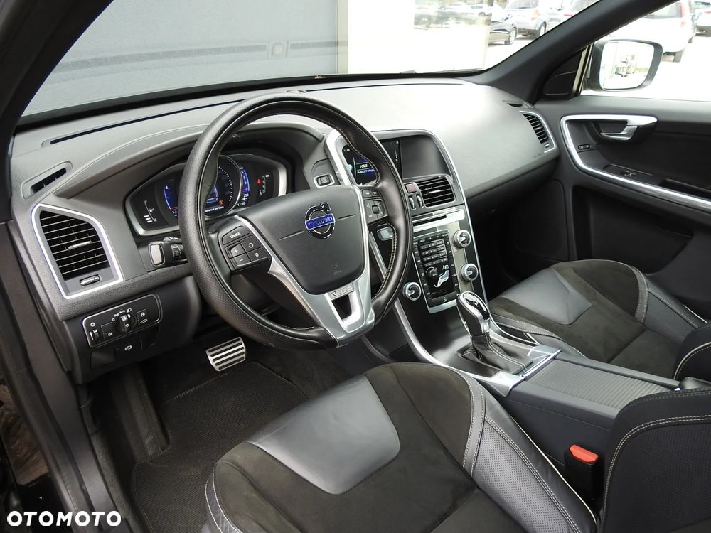 Volvo XC 60 D4 Drive-E R-Design Momentum - 17