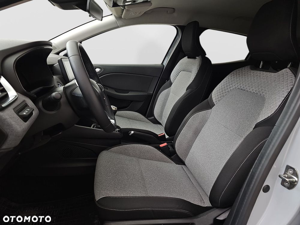 Renault Clio 1.0 TCe Evolution - 10