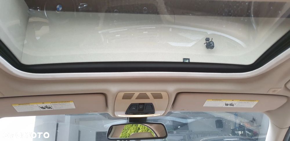 BMW Seria 3 328i Luxury Line - 18