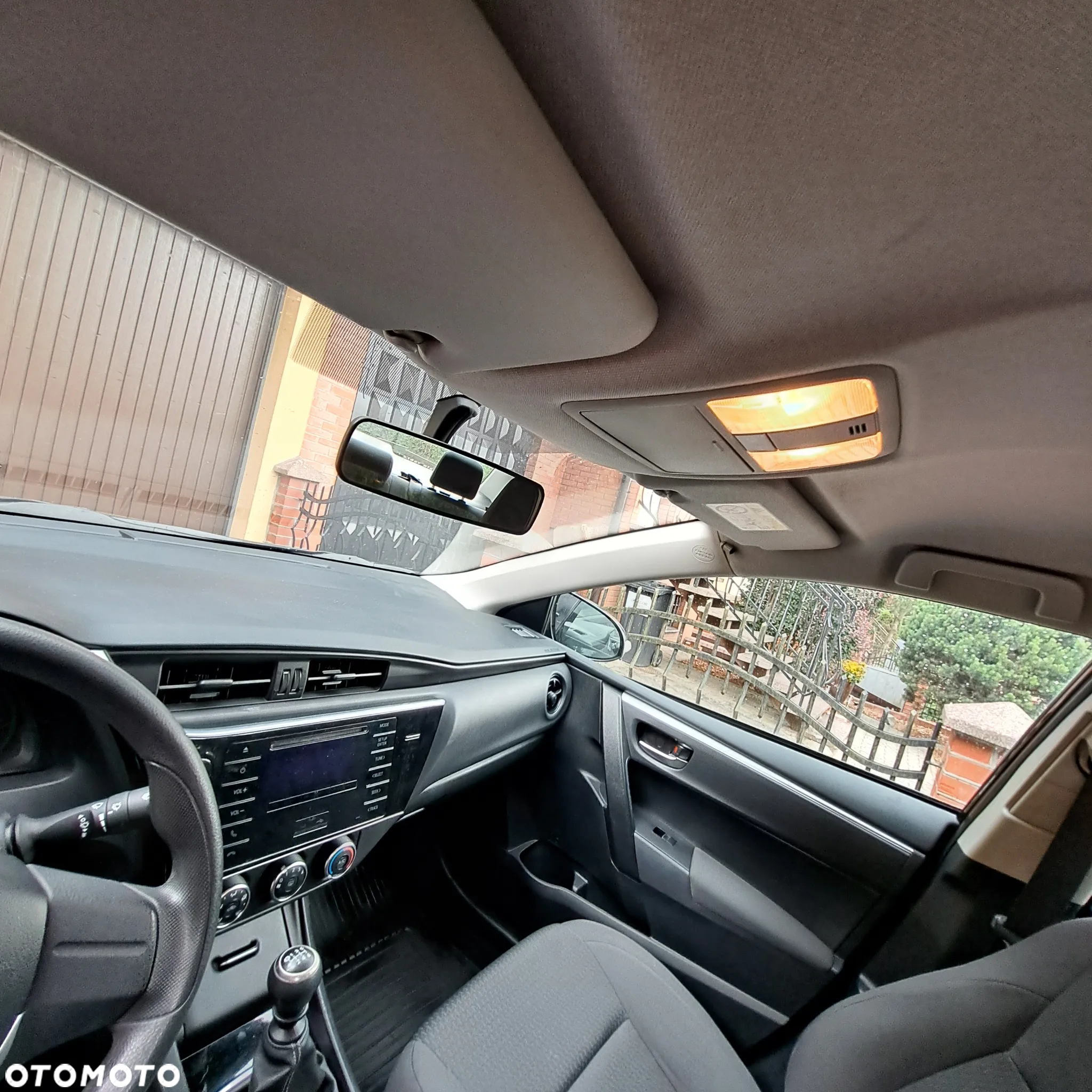 Toyota Corolla 1.6 Active - 13