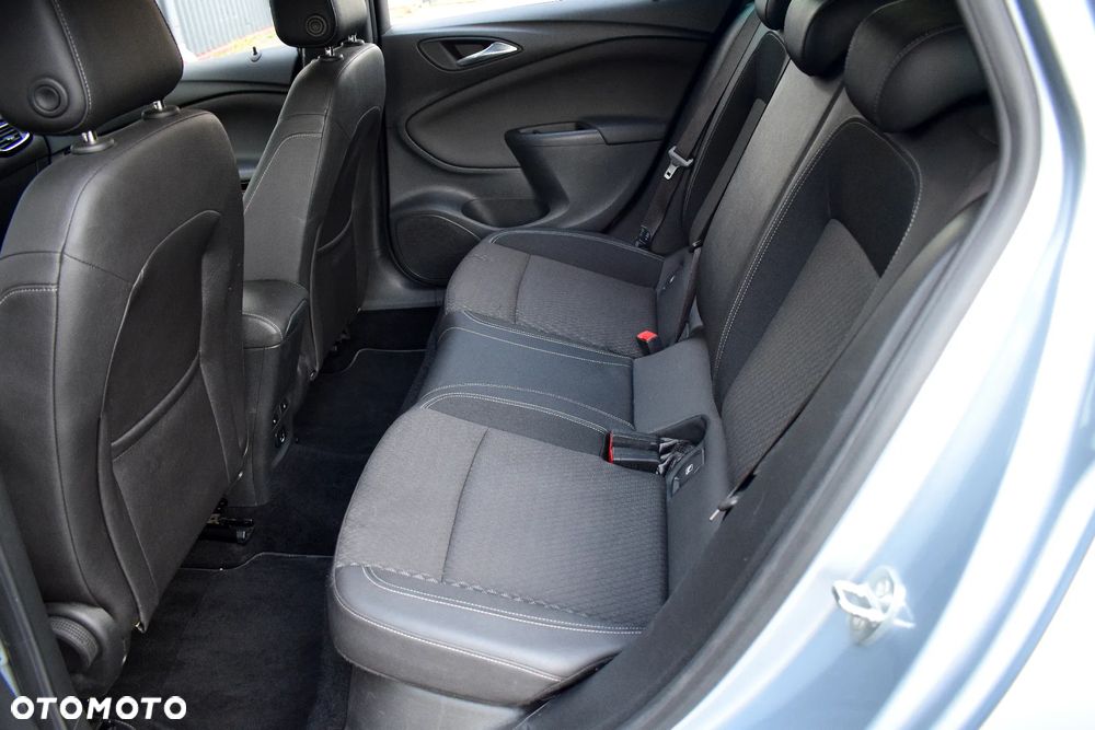 Opel Astra 1.4 Turbo Start/Stop Automatik Innovation - 26