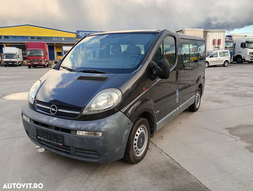 Opel Vivaro - 2
