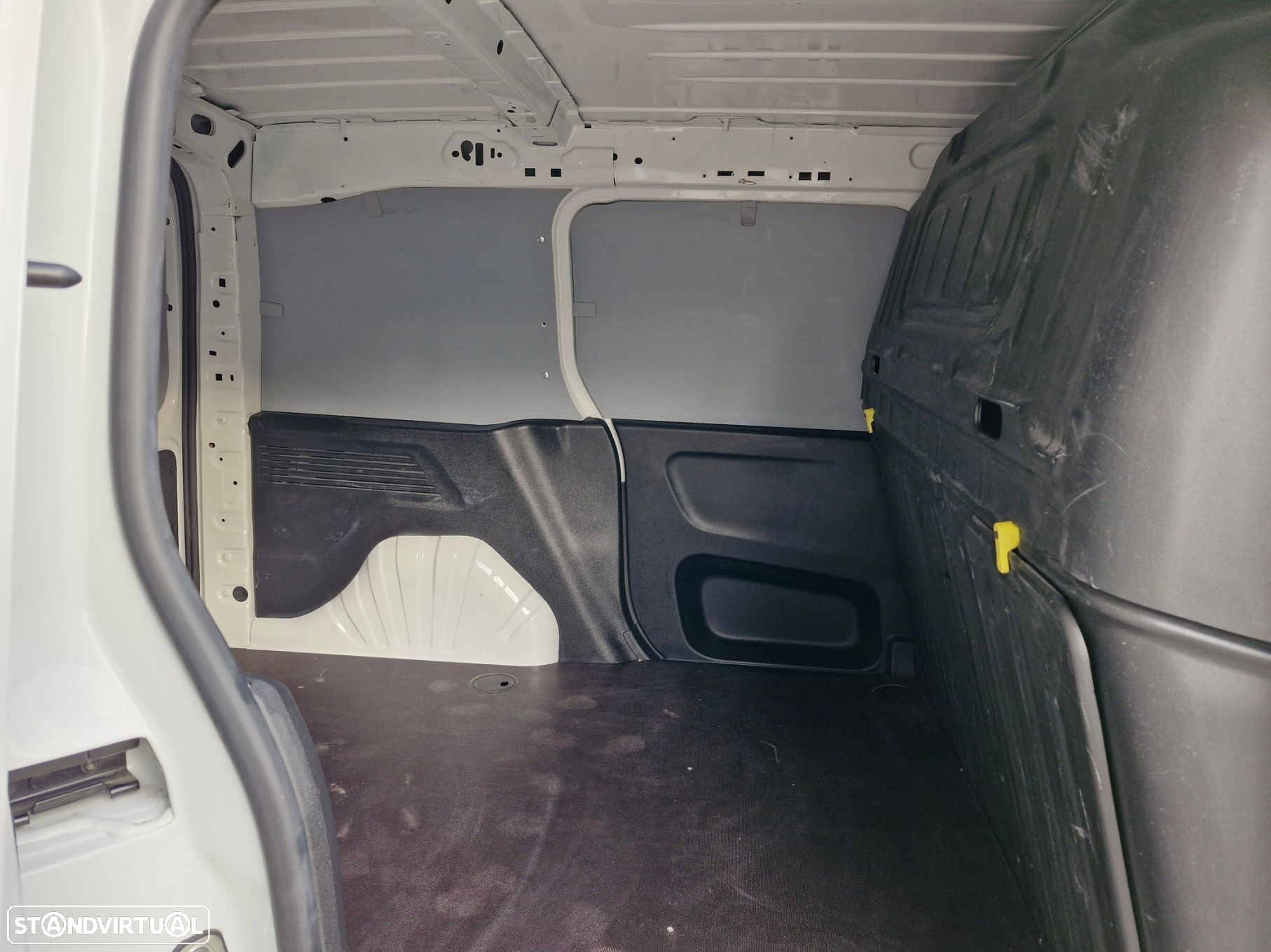 Peugeot Partner 1.5 BlueHDi Premium Standard - 19