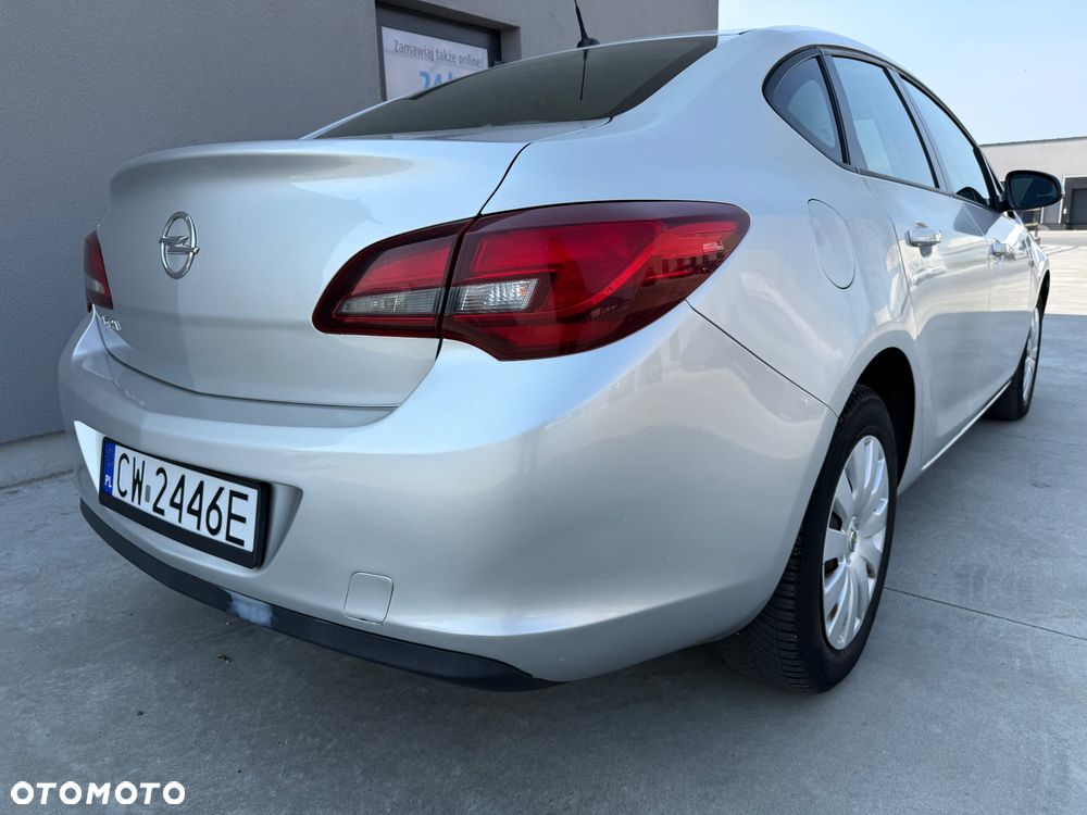 Opel Astra 1.6 Essentia EU6 - 8