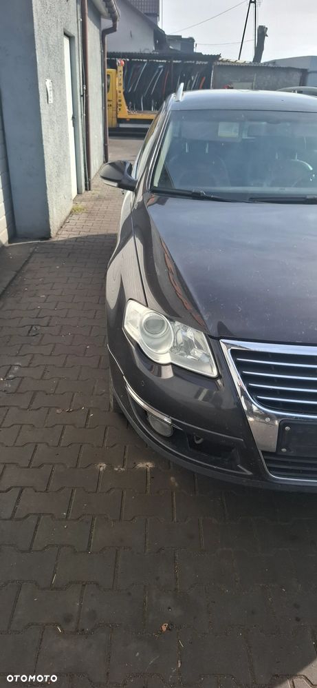 Passat B6 kombi 2,0 TDI na części - 12