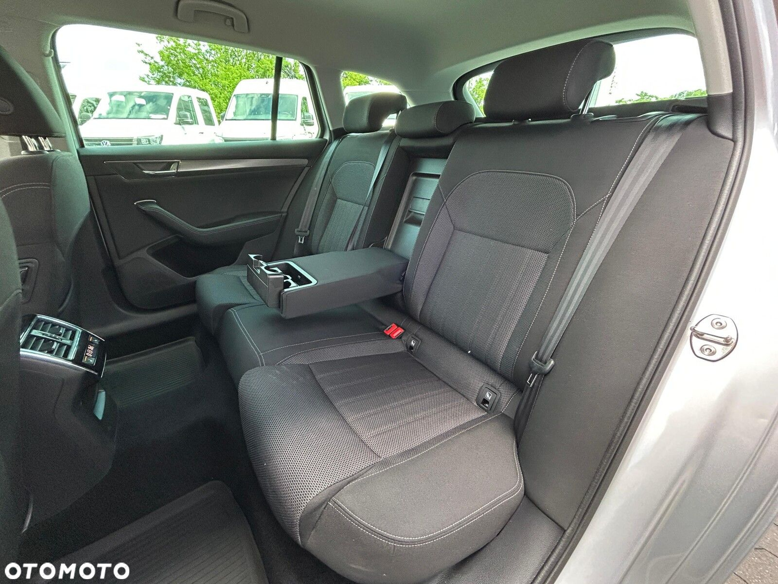 Skoda Superb 2.0 TDI SCR Style DSG - 18