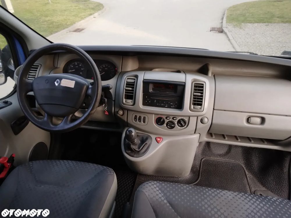 Renault Trafic - 13