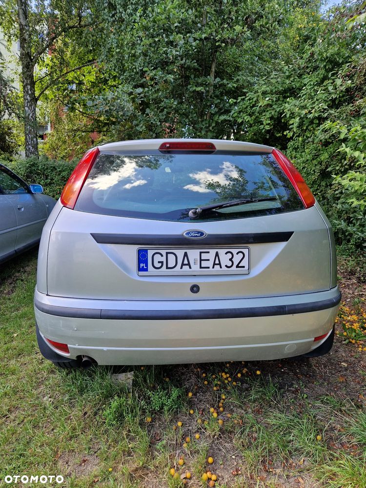 Ford Focus 1.6 Comfort - 11