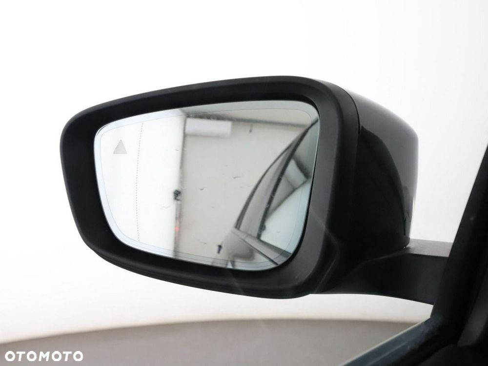 BMW Seria 3 - 38