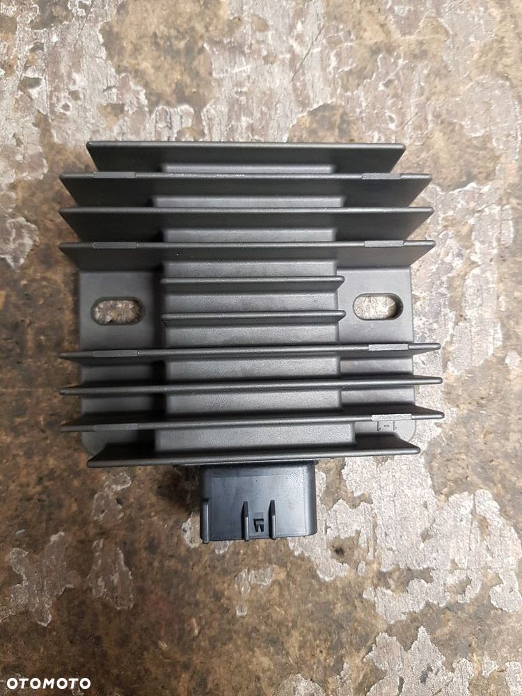 Regulator napięcia Suzuki King Quad LT-A400 LT-A500 LT-A750 32800-42F10 - 2