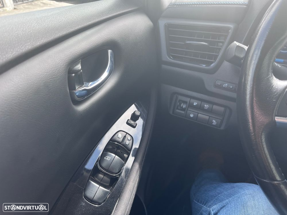 Nissan Leaf N-Connecta - 10